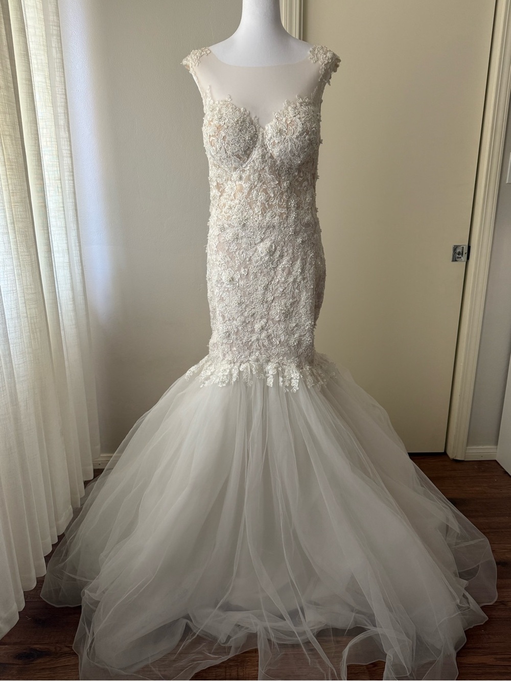 Elly Bride Bella Mermaid Wedding Gown US 14  NWT